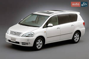 Toyota ipsum II поколение Минивэн