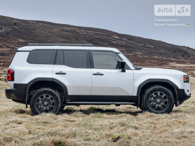 Toyota Land Cruiser Prado 2025