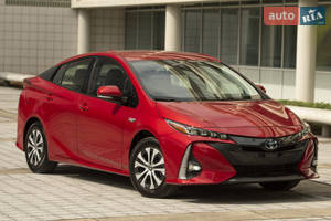Toyota prius-prime I поколение Хэтчбек