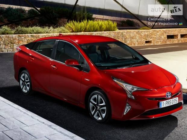 Toyota Prius IV поколение Хэтчбек