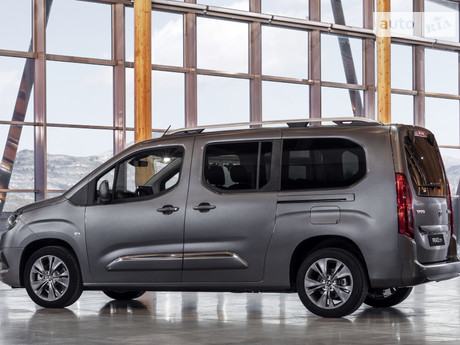 Toyota Proace City Verso 2024