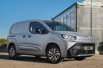 Toyota Proace City 2025 Business