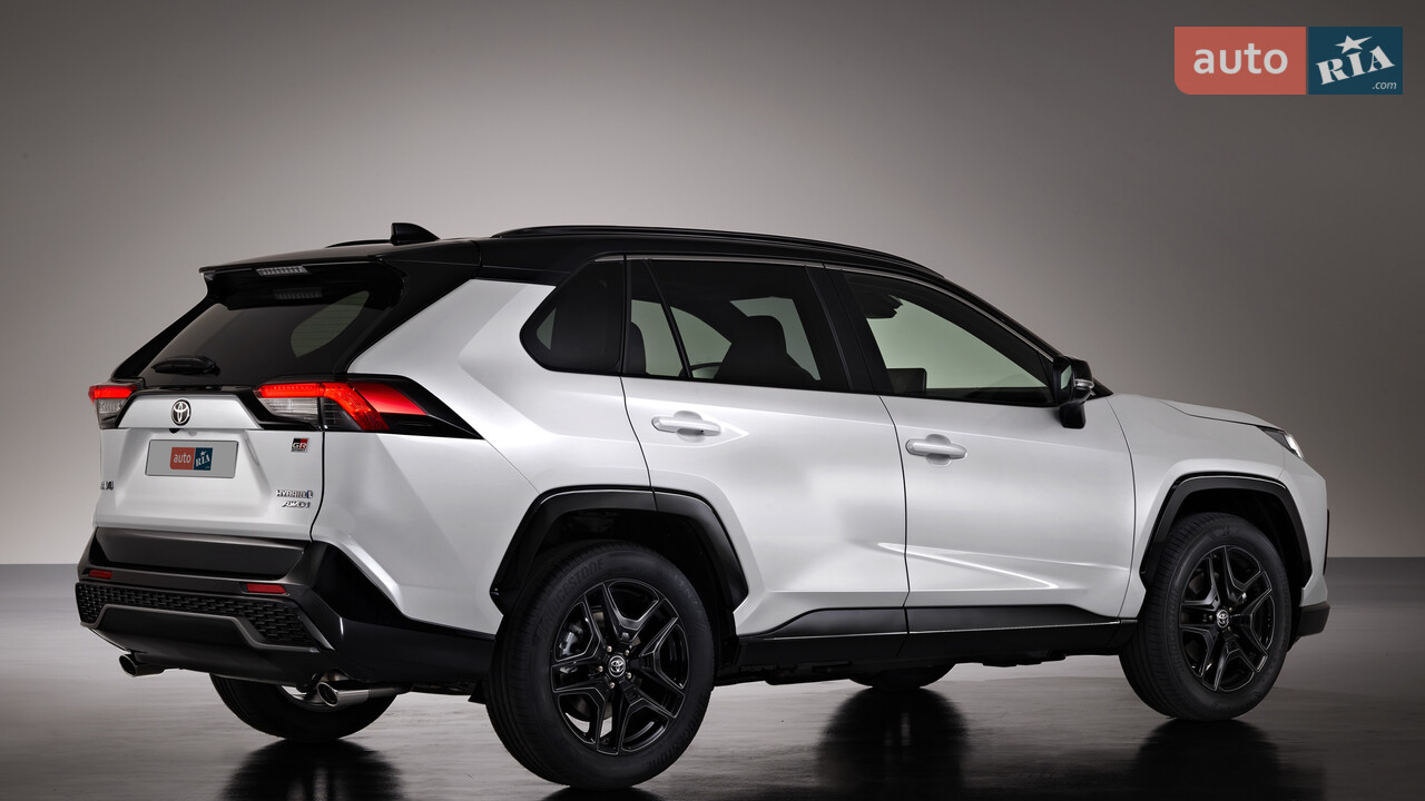 Новий  RAV4 5 поколение (FL) кросовер - фото 4