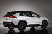 Новий  RAV4 5 поколение (FL) кросовер - фото 4