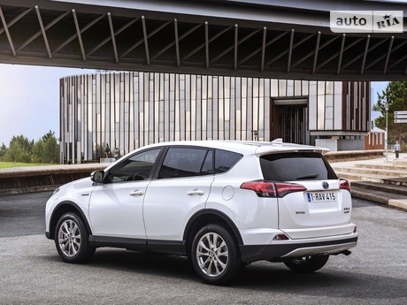 Toyota RAV4 2015