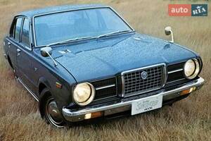 Toyota sprinter III поколение Седан