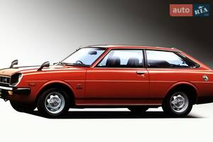 Toyota sprinter III поколение Лифтбэк