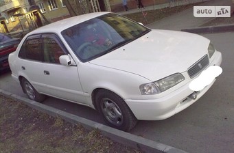 Toyota Sprinter  2001