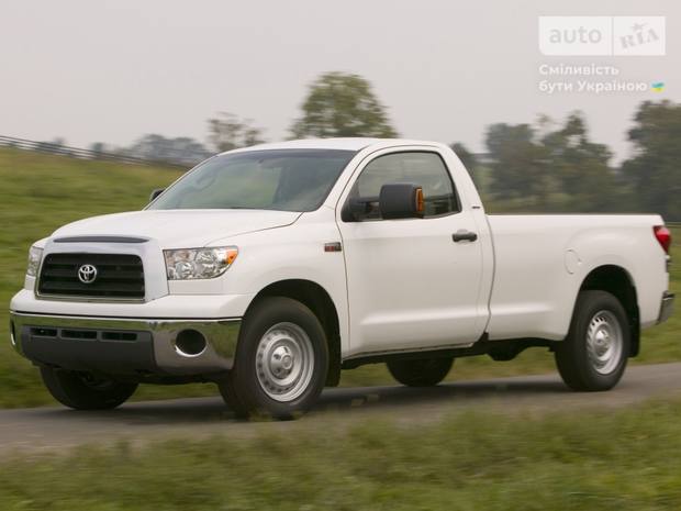 Toyota Tundra II поколение Пикап