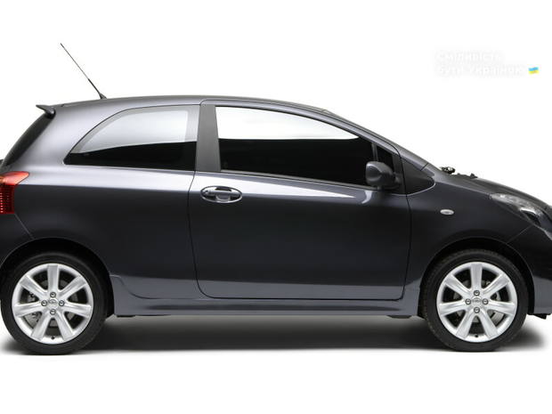 Toyota Yaris II покоління Хетчбек