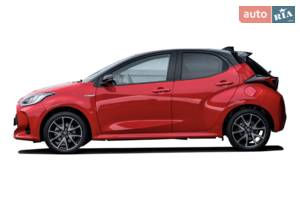 Toyota yaris IV поколение Хэтчбек