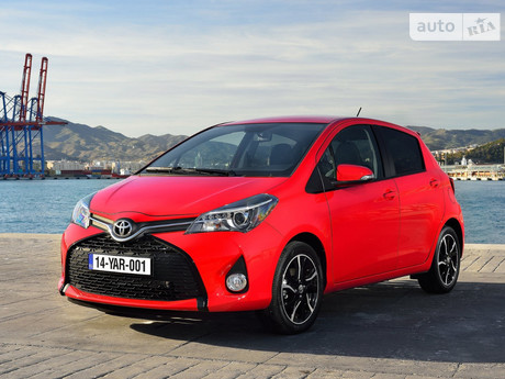 Yaris Toyota Yaris