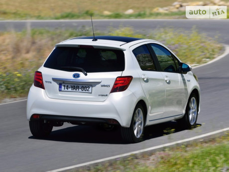 Yaris Toyota Yaris