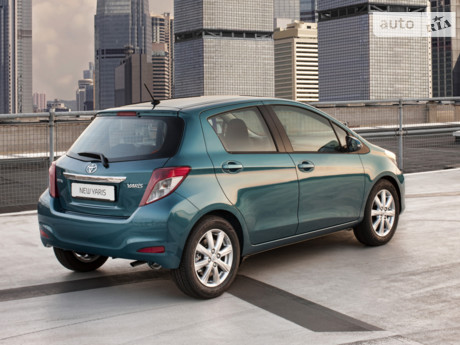 Yaris Toyota Yaris