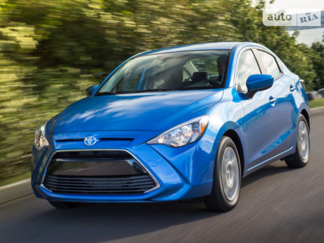 Yaris Toyota Yaris