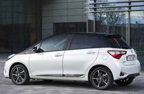 Toyota Yaris Live