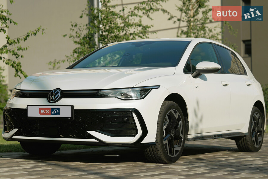 Новый Volkswagen Golf 8 поколение (FL) хэтчбек - фото 2