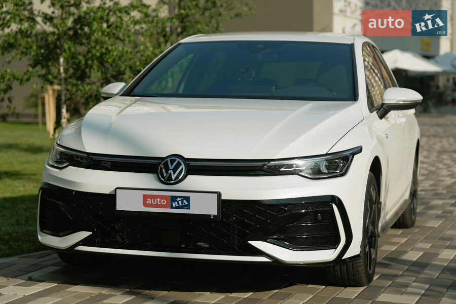 Новый Volkswagen Golf 8 поколение (FL) хэтчбек - фото 3