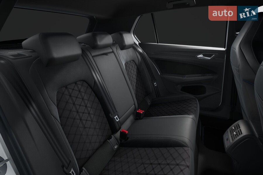 Новый Volkswagen Golf 8 поколение (FL) хэтчбек - фото 4