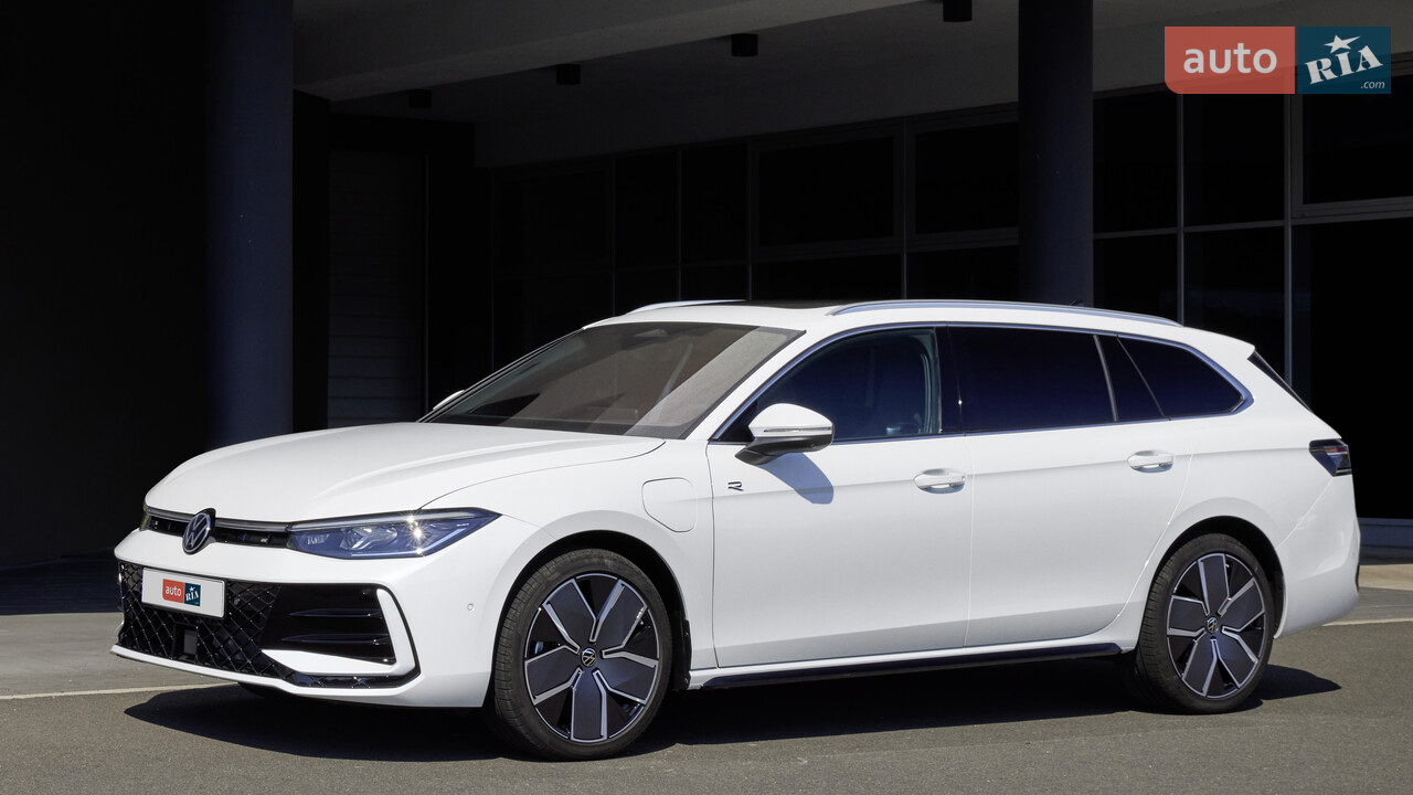 Новий Volkswagen Passat B9 універсал - фото 3