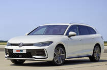 Новий Volkswagen Passat B9 універсал - фото 2