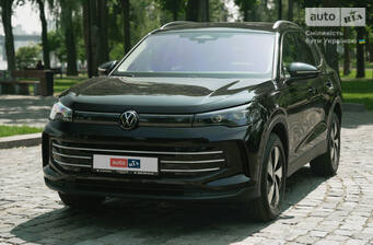 Volkswagen Tiguan 2025 R-Line