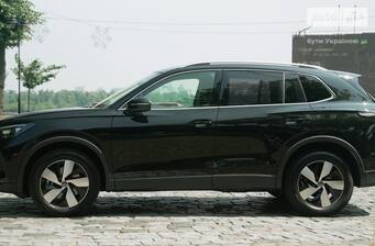 Volkswagen Tiguan 2025 R-Line+
