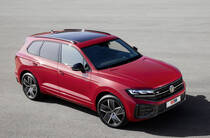 Новый Volkswagen Touareg 3 поколение (FL) кроссовер - фото 3