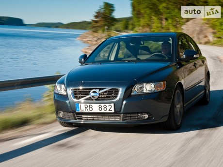 Volvo S40