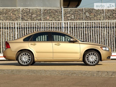 Volvo S40