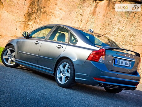 Volvo S40