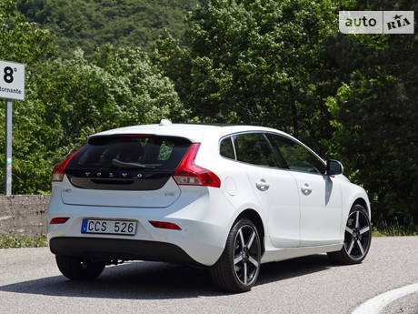 Volvo V40