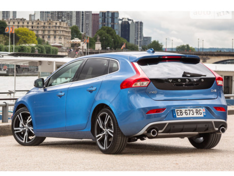 Volvo V40