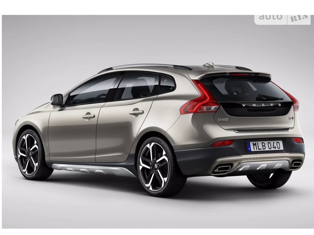 Volvo V40 Summum