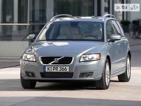 Volvo V50