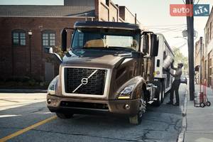 Volvo vnr-300 I поколение Тягач