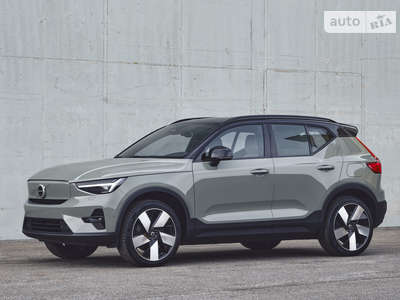 Volvo XC40 Recharge 2024 Plus