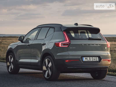 Volvo XC40 Recharge 2024 Plus