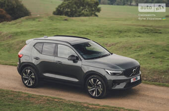 Volvo XC40 2.0 MHEV DCT (197 к.с.) 2025