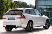 Volvo XC60 Plus Dark