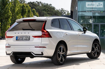 Volvo XC60 2024 Plus Dark