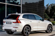 Volvo XC60 Plus Dark