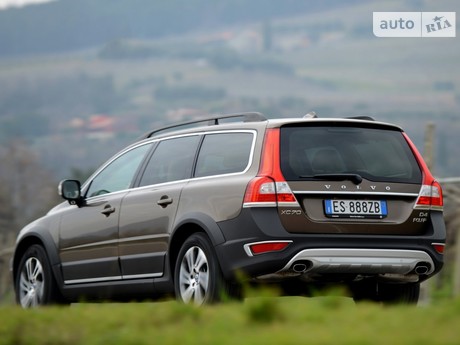 Volvo XC70 2010