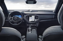 Volvo XC90 Momentum