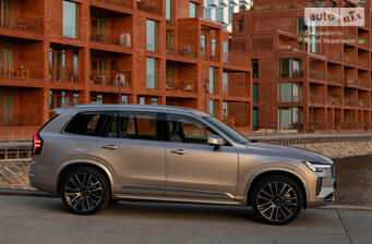 Volvo XC90 2026 Plus Dark