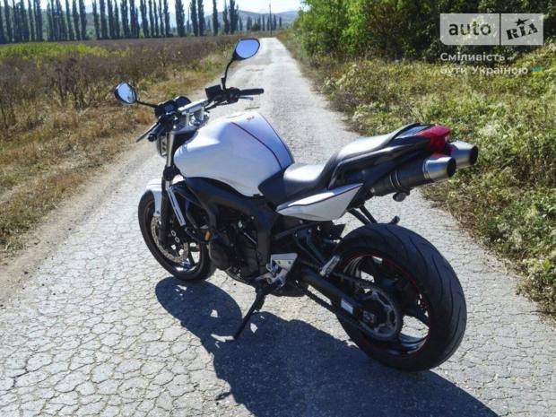 Yamaha Fazer IV покоління Байк