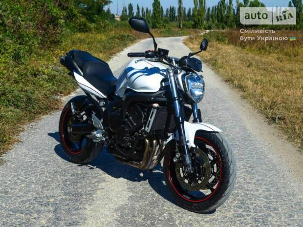 Yamaha Fazer IV поколение Байк