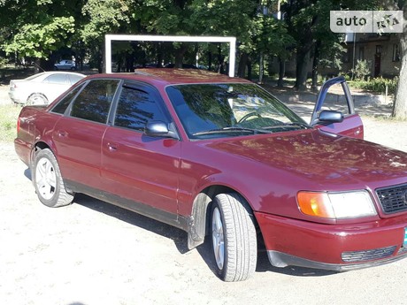 100 Audi 100