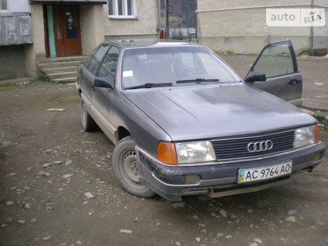 Audi 200 1985