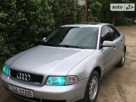 AUTORIA   Audi A4 1995    2019-06-23